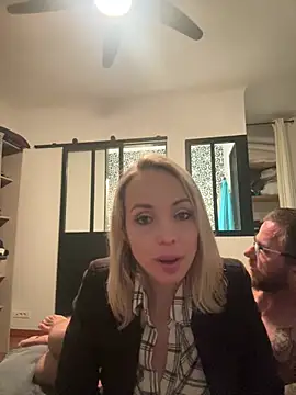 Annelibre online show from March 2025 09:05:02 PM