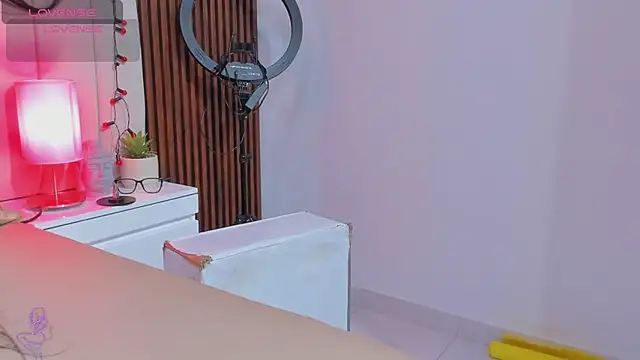 Snapshot of Meli_castillo chatting on February 2025 11:20:01 AM Meli castillo online show from February 2025 11:20:01 AM