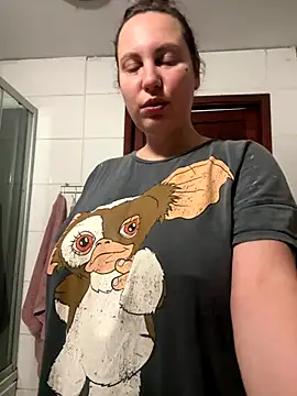 Snapshot of Yanacool007 chatting on December 2025 10:43:01 AM Yanacool007 online show from December 2025 10:43:01 AM