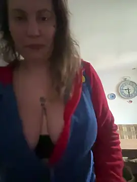 Snapshot of Yanacool007 chatting on February 2026 08:35:02 AM Yanacool007 online show from February 2026 08:35:02 AM