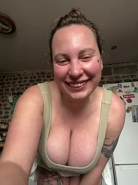 Snapshot of Yanacool007 chatting on March 2026 07:04:02 AM Yanacool007 online show from March 2026 07:04:02 AM