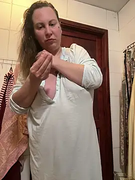 Snapshot of Yanacool007 chatting on April 2026 06:14:01 AM Yanacool007 online show from April 2026 06:14:01 AM