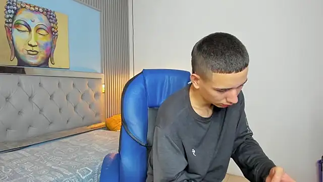 Snapshot of JackSwan18 chatting on November 2025 08:20:01 PM JackSwan18 online show from November 2025 08:20:01 PM