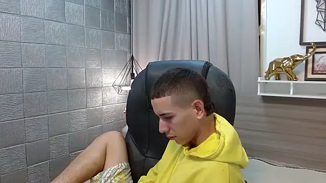 Snapshot of JackSwan18 chatting on December 2025 06:25:02 PM JackSwan18 online show from December 2025 06:25:02 PM