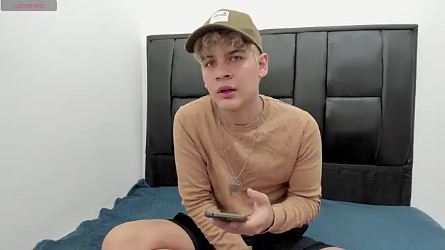 Snapshot of Javierdisousa chatting on September 2025 03:50:02 AM Javierdisousa online show from September 2025 03:50:02 AM