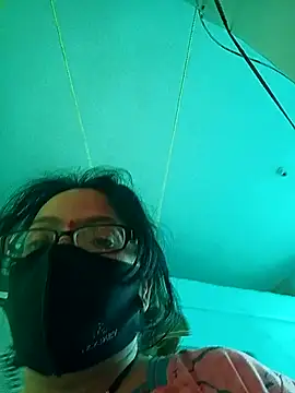 heenage online show from February 2025 04:29:01 AM