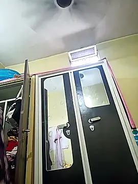 heenage online show from October 2025 05:16:02 AM