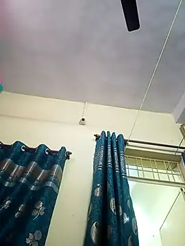 heenage online show from October 2025 07:51:02 AM