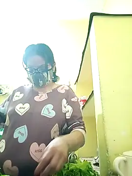 heenage online show from November 2025 02:37:02 PM