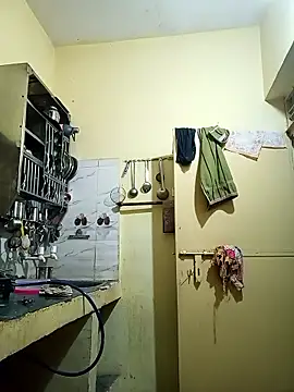 heenage online show from January 2026 12:58:02 AM