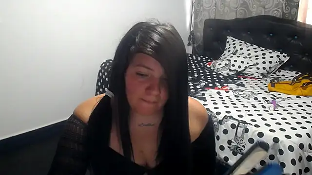 shopyymessyy online show from February 2025 09:40:01 PM