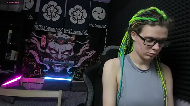 KIKI Krash online show from September 2025 10:06:02 AM