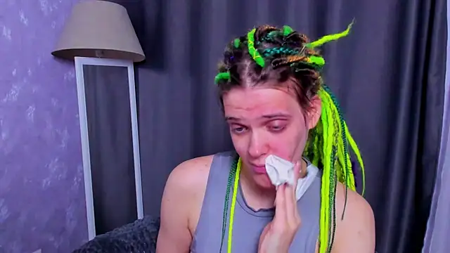 KIKI Krash online show from September 2025 10:40:01 AM