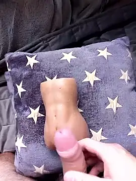 mattarm3122 online show from October 2025 12:24:02 PM