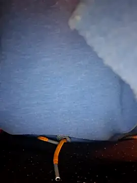 bigboytoy912 online show from April 2026 01:42:02 AM