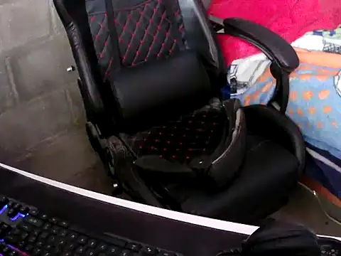 Snapshot of el_flaco_tj chatting on November 2025 04:40:02 PM el flaco tj online show from November 2025 04:40:02 PM