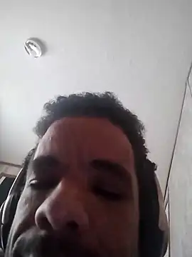 Snapshot of Tjskigh chatting on March 2025 02:13:02 PM Tjskigh online show from March 2025 02:13:02 PM