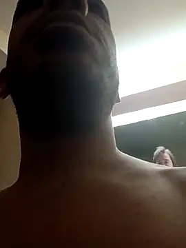 Snapshot of Tjskigh chatting on January 2026 11:07:01 PM Tjskigh online show from January 2026 11:07:01 PM