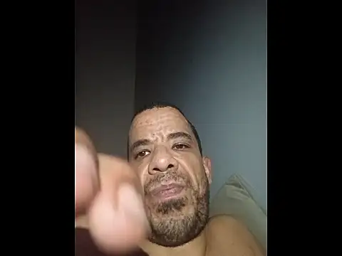 Snapshot of Tjskigh chatting on January 2026 08:41:02 AM Tjskigh online show from January 2026 08:41:02 AM