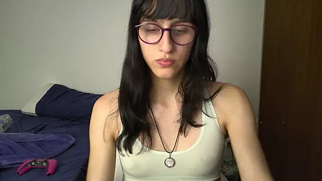 Snapshot of Alice_love29 chatting on January 2025 12:10:01 AM Alice love29 online show from January 2025 12:10:01 AM