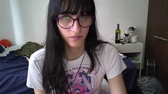 Snapshot of Alice_love29 chatting on February 2025 09:04:01 PM Alice love29 online show from February 2025 09:04:01 PM