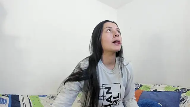 Nathaly love96 online show from January 2025 06:21:01 PM