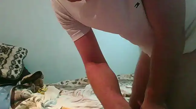 Snapshot of Horny208 chatting on December 2024 07:22:01 PM Horny208 online show from December 2024 07:22:01 PM