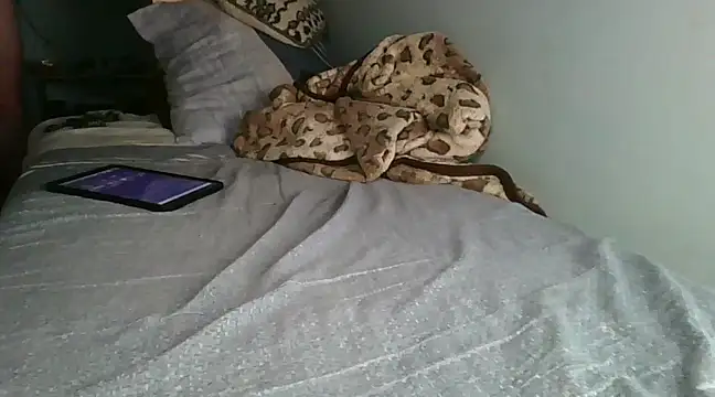 Snapshot of Horny208 chatting on January 2025 09:50:02 PM Horny208 online show from January 2025 09:50:02 PM