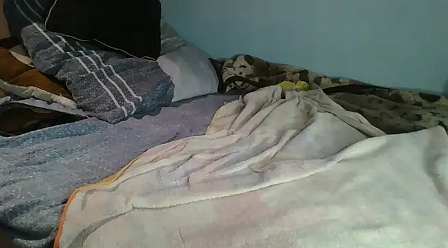 Snapshot of Horny208 chatting on March 2025 11:20:02 PM Horny208 online show from March 2025 11:20:02 PM