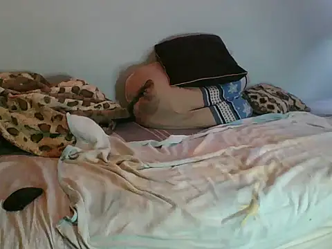 Snapshot of Horny208 chatting on October 2025 02:16:02 PM Horny208 online show from October 2025 02:16:02 PM