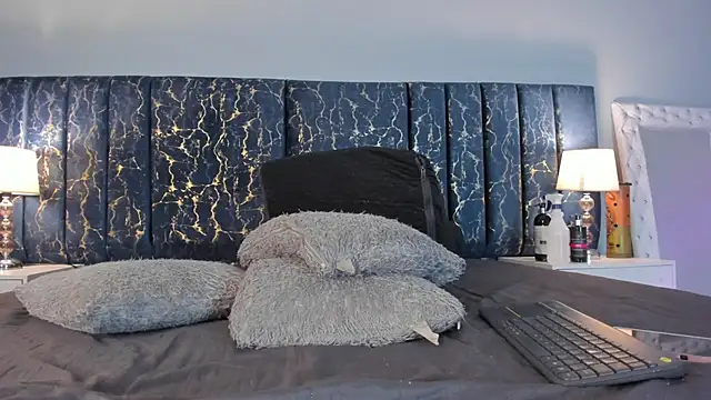 Sophia Lemos online show from January 2026 02:00:01 PM