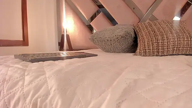 Sophia Lemos online show from February 2026 11:09:02 AM