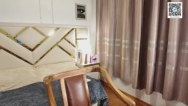 Snapshot of carolineamber_ chatting on September 2025 02:15:02 AM carolineamber online show from September 2025 02:15:02 AM