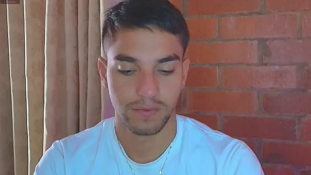 Leandro valenzuela online show from February 2025 03:20:01 PM