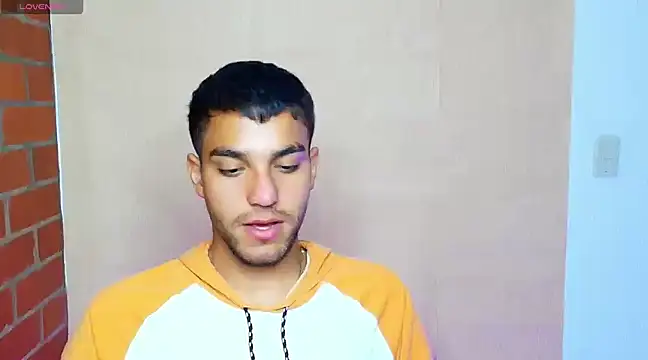 Leandro valenzuela online show from March 2025 03:44:01 AM