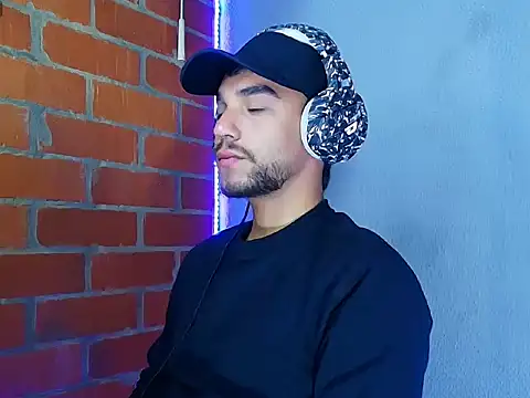 Leandro valenzuela online show from September 2025 09:31:02 AM