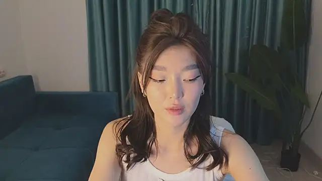 AudreyMell online show from March 2025 01:41:01 PM