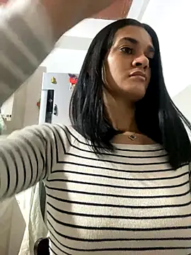 Biancasantillana online show from October 2025 01:25:02 PM