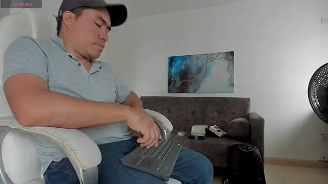 Jhonatan Morales S online show from February 2025 08:04:01 PM