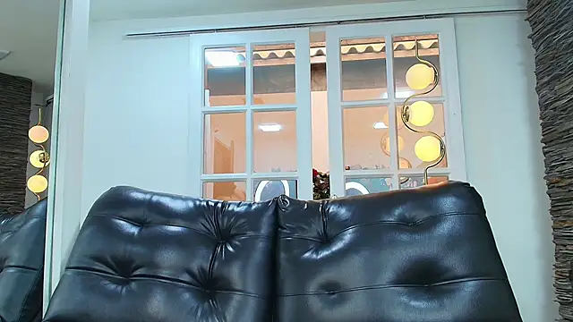 miss collins online show from September 2025 05:59:02 PM