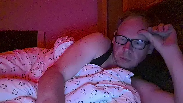 Snapshot of kinkyslet8 chatting on September 2025 09:19:01 PM kinkyslet8 online show from September 2025 09:19:01 PM