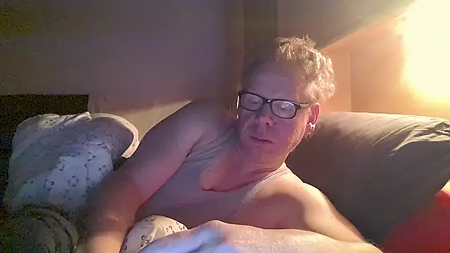 Snapshot of kinkyslet8 chatting on December 2025 06:53:01 AM kinkyslet8 online show from December 2025 06:53:01 AM