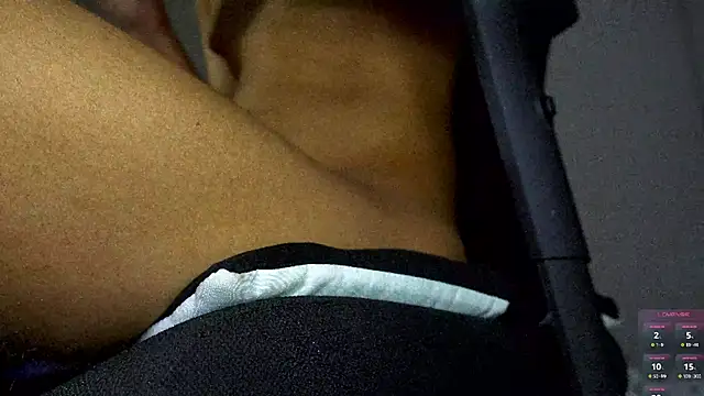 Snapshot of NickSull__ chatting on January 2026 12:26:01 AM NickSull online show from January 2026 12:26:01 AM