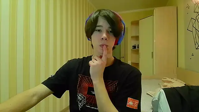 Snapshot of gayGamogey chatting on March 2025 07:06:02 PM gayGamogey online show from March 2025 07:06:02 PM