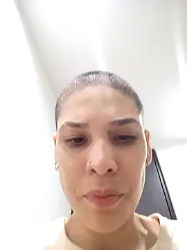 Charlee pink online show from December 2024 02:54:02 PM