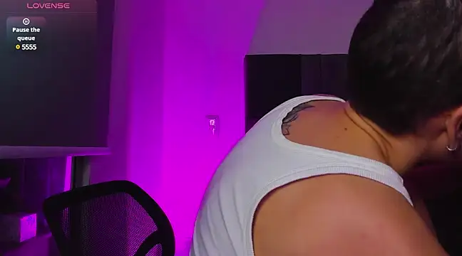 Charlee pink online show from February 2025 11:46:02 PM