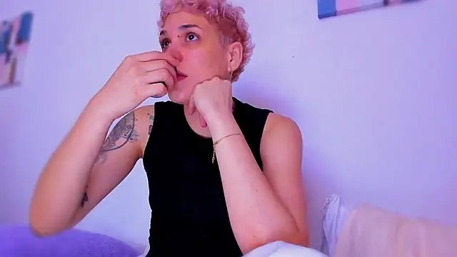 Charlee pink online show from December 2025 04:08:02 AM