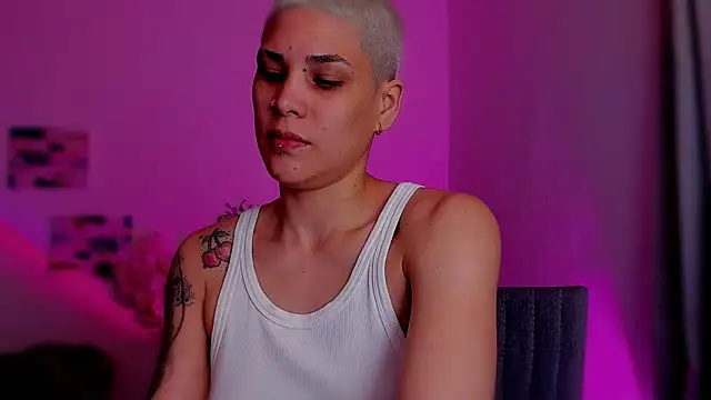 Snapshot of Charlee_pink chatting on March 2026 05:08:02 AM Charlee pink online show from March 2026 05:08:02 AM