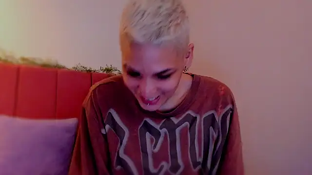 Snapshot of Charlee_pink chatting on March 2026 06:04:02 PM Charlee pink online show from March 2026 06:04:02 PM