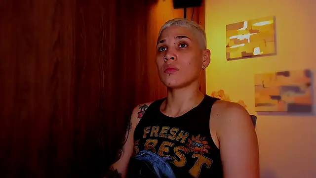 Snapshot of Charlee_pink chatting on March 2026 02:04:02 AM Charlee pink online show from March 2026 02:04:02 AM